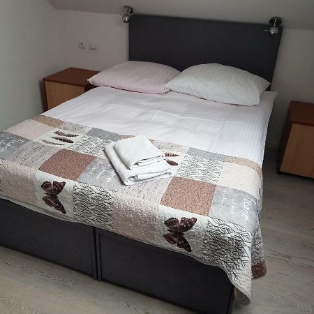 Gosciniec Sloneczny Hotell Drzonków Exteriör bild
