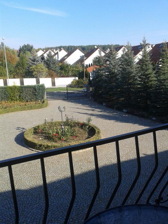 Gosciniec Sloneczny Hotell Drzonków Exteriör bild