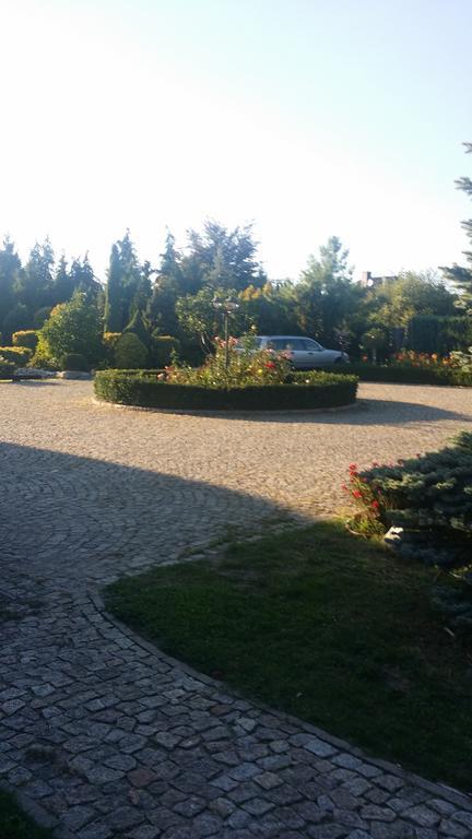 Gosciniec Sloneczny Hotell Drzonków Exteriör bild