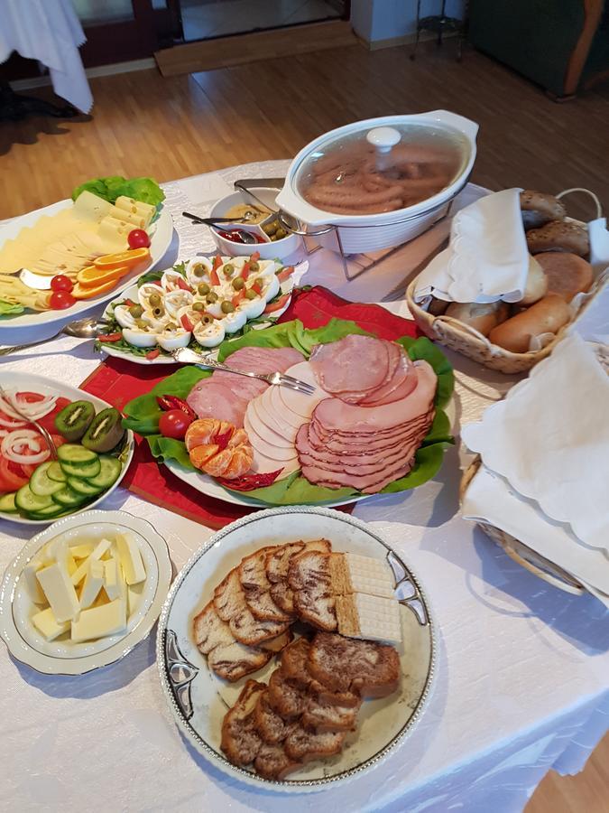 Gosciniec Sloneczny Hotell Drzonków Exteriör bild