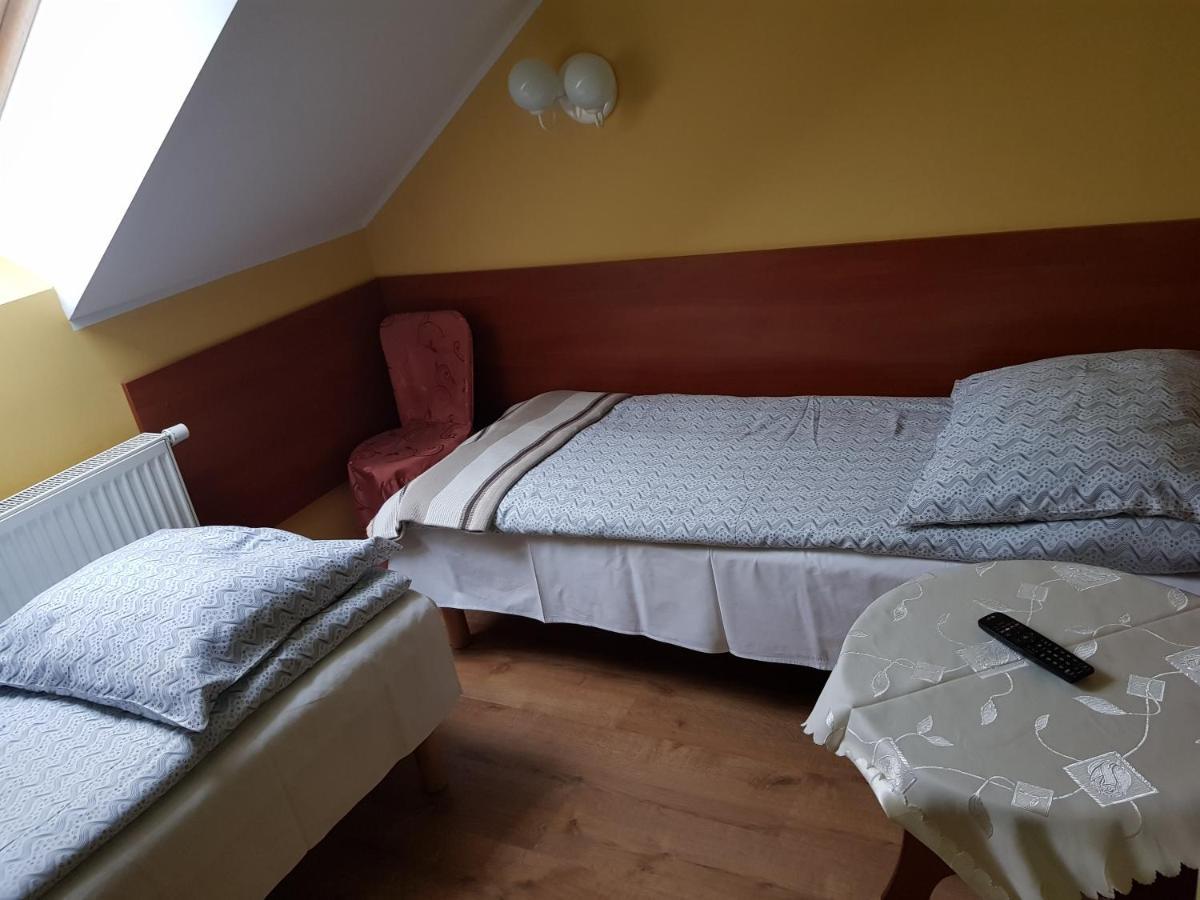 Gosciniec Sloneczny Hotell Drzonków Exteriör bild